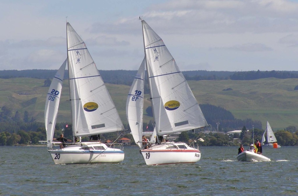 GBR 30 and NZL 19 fight it out downwind on Day 3 of the 2009 IFDS Blind World Sailing Championships, Rotorua © David Staley - copyright